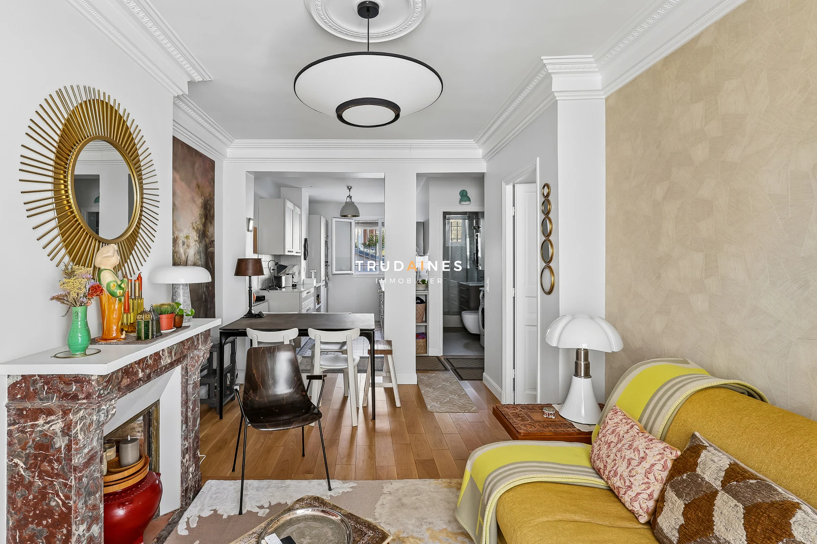 Appartement 2 pièces 43 m² rénové, rue Vaneau