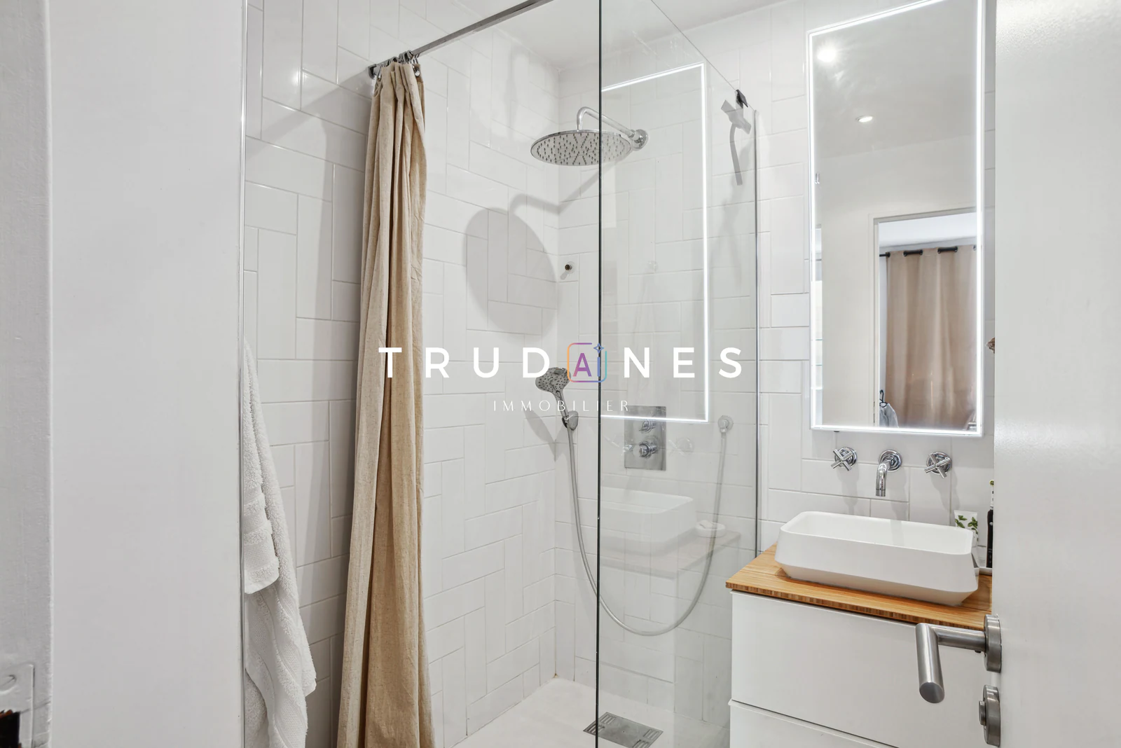 Appartement 2 pièces 46 m² avec balcon, Abbesses