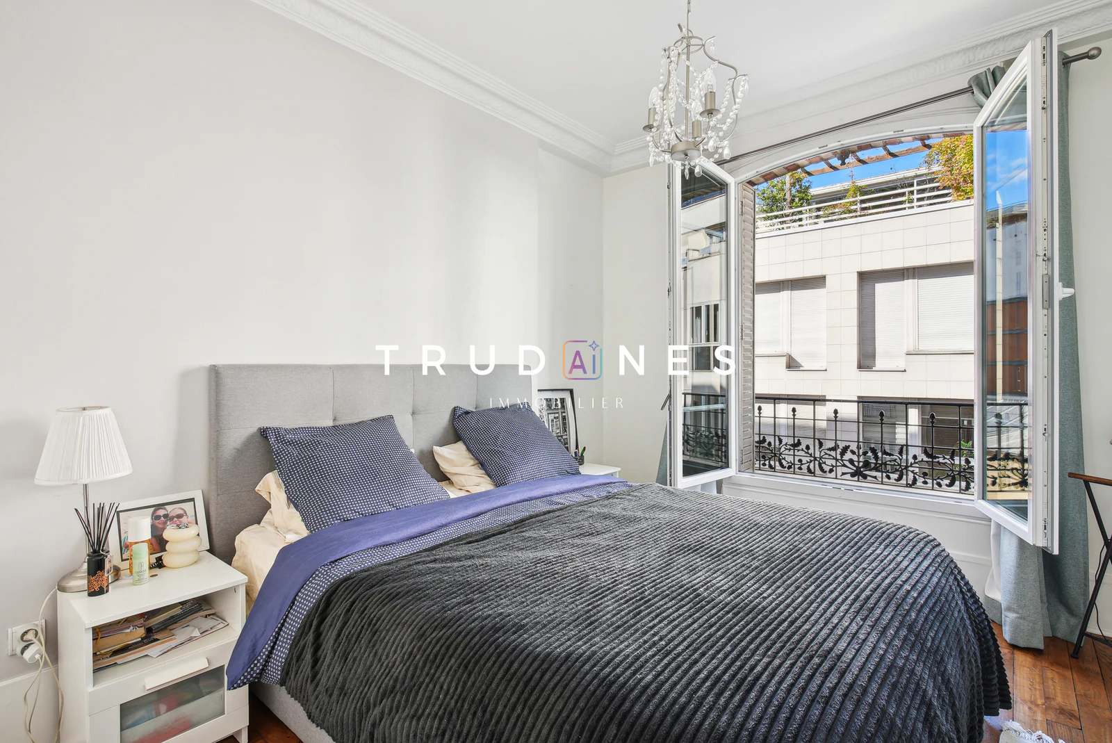 Duplex 6 pièces 136 m², 5 chambres, Bécon les Bruyères