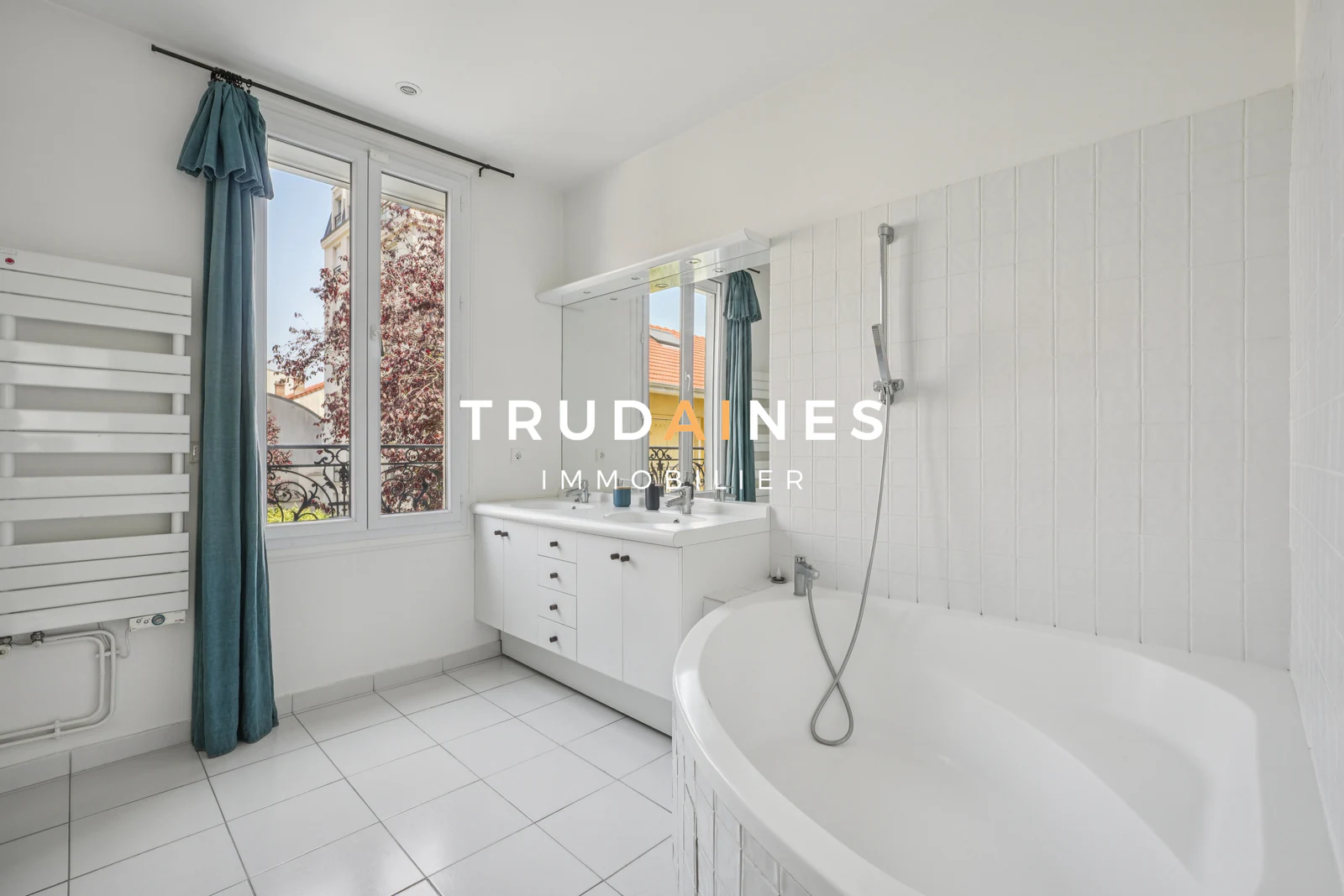 Maison de charme 226 m² avec jardin, La Garenne-Colombes